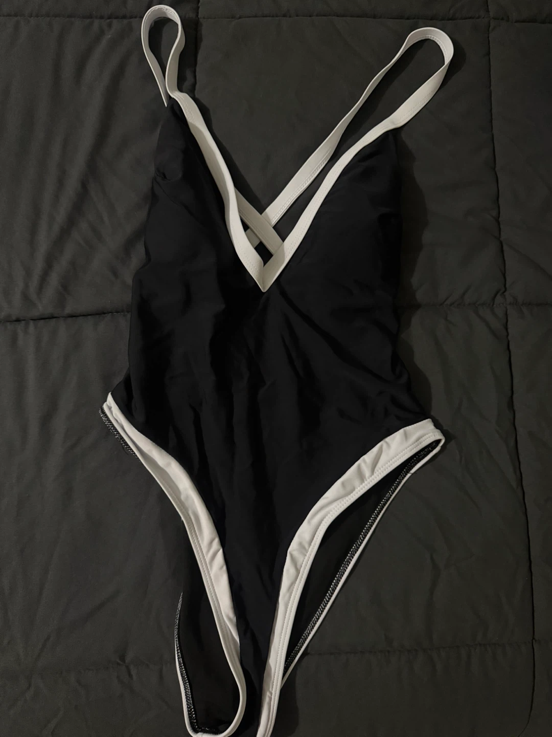 Black and white one-piece swimsuit - photo 2