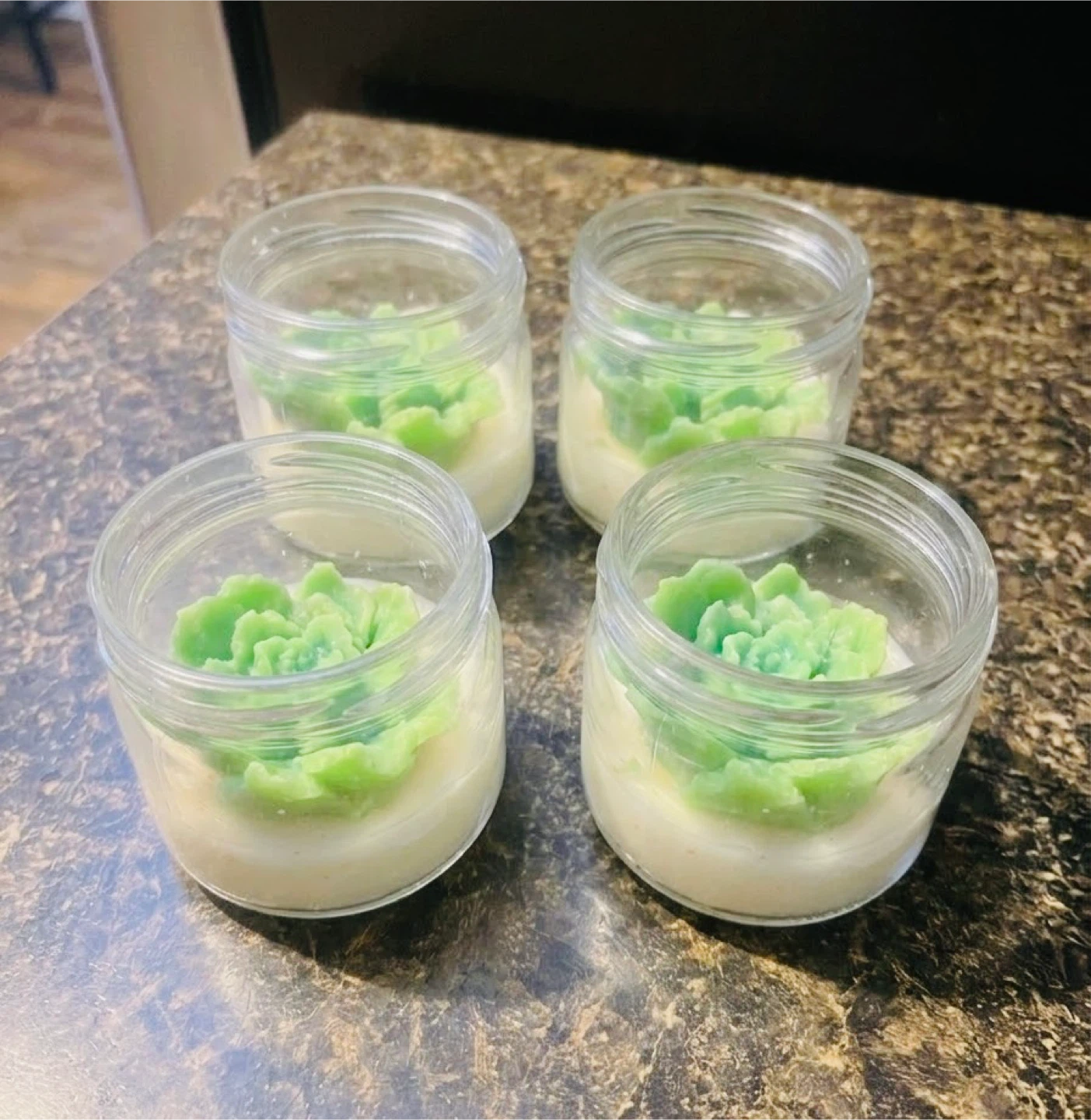St. Patrick’s Day Mini Candles – Green Flower Top 🍀 - photo 3