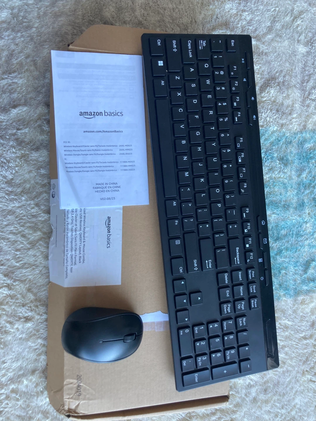 Amazon Basics Full-Size Wireless Keyboard & Mouse Combo - photo 5