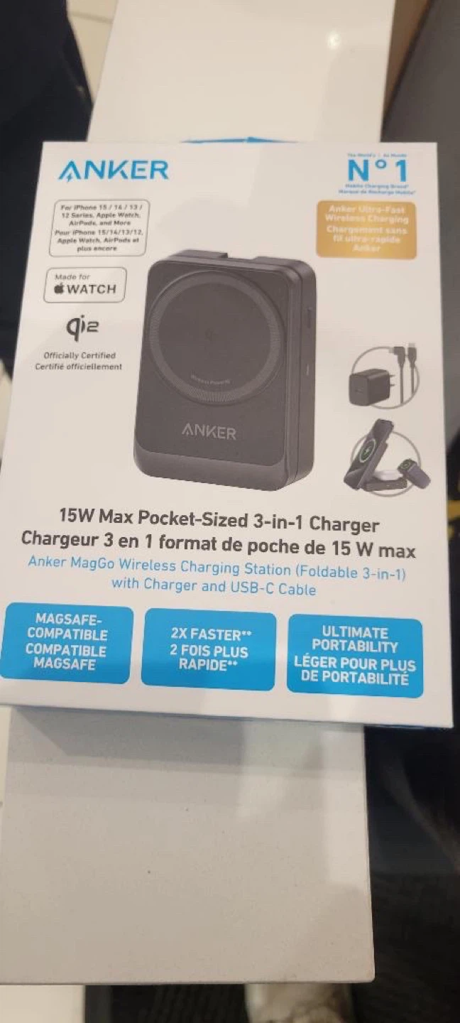 Anker MagGo 15W Max Pocket-Sized 3-in-1 Wireless Charger