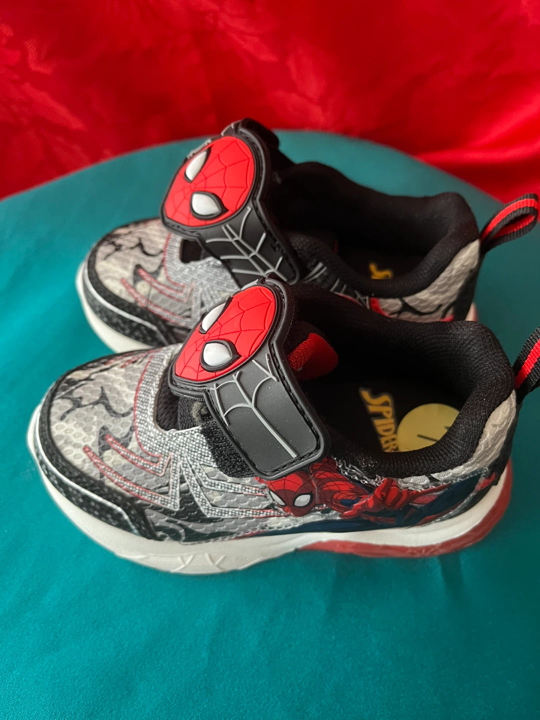 Kids Spiderman Shoes Size 7, new. (Pending)  They light up! - photo 3
