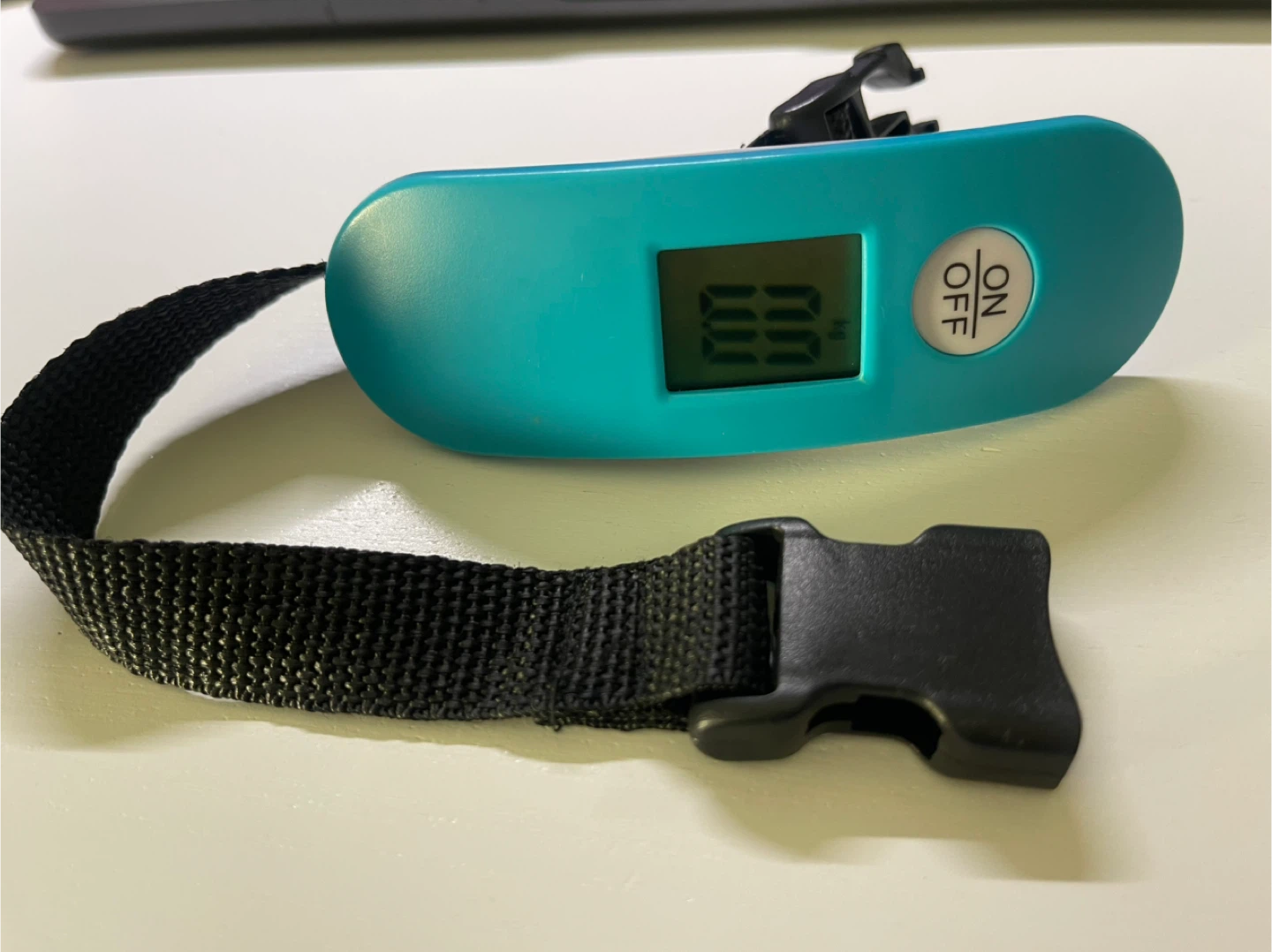 Mini Luggage Scale (Travel Essential!) ✈️ - photo 2