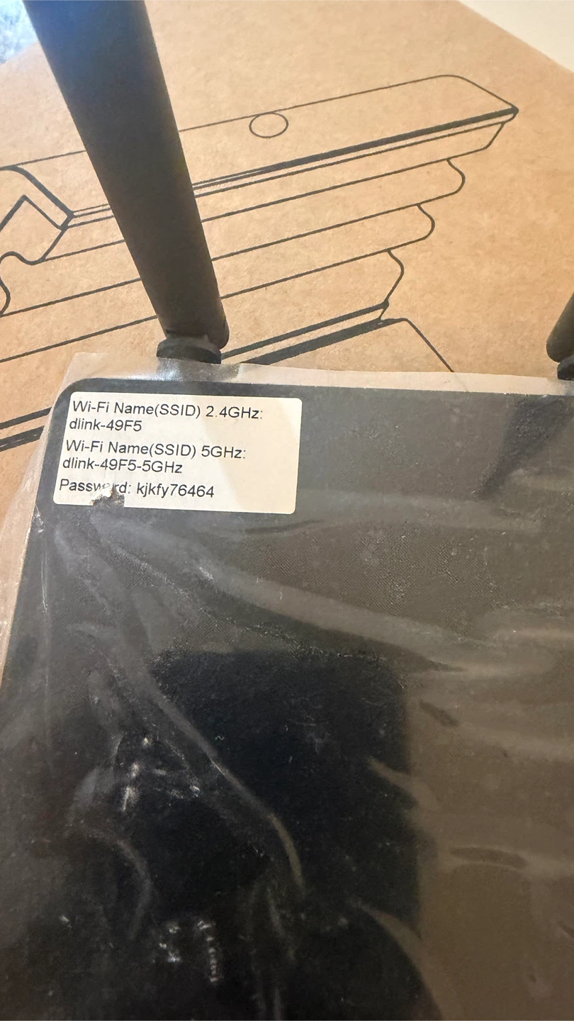 D-Link DIR-819 AC1200 Wi-Fi Router - photo 3
