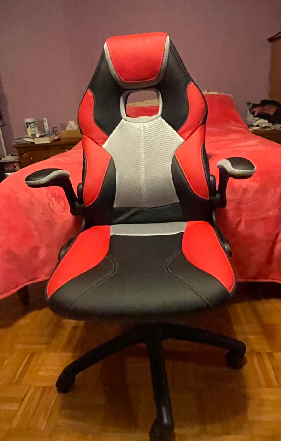 Gaming Chair w Bluetooth