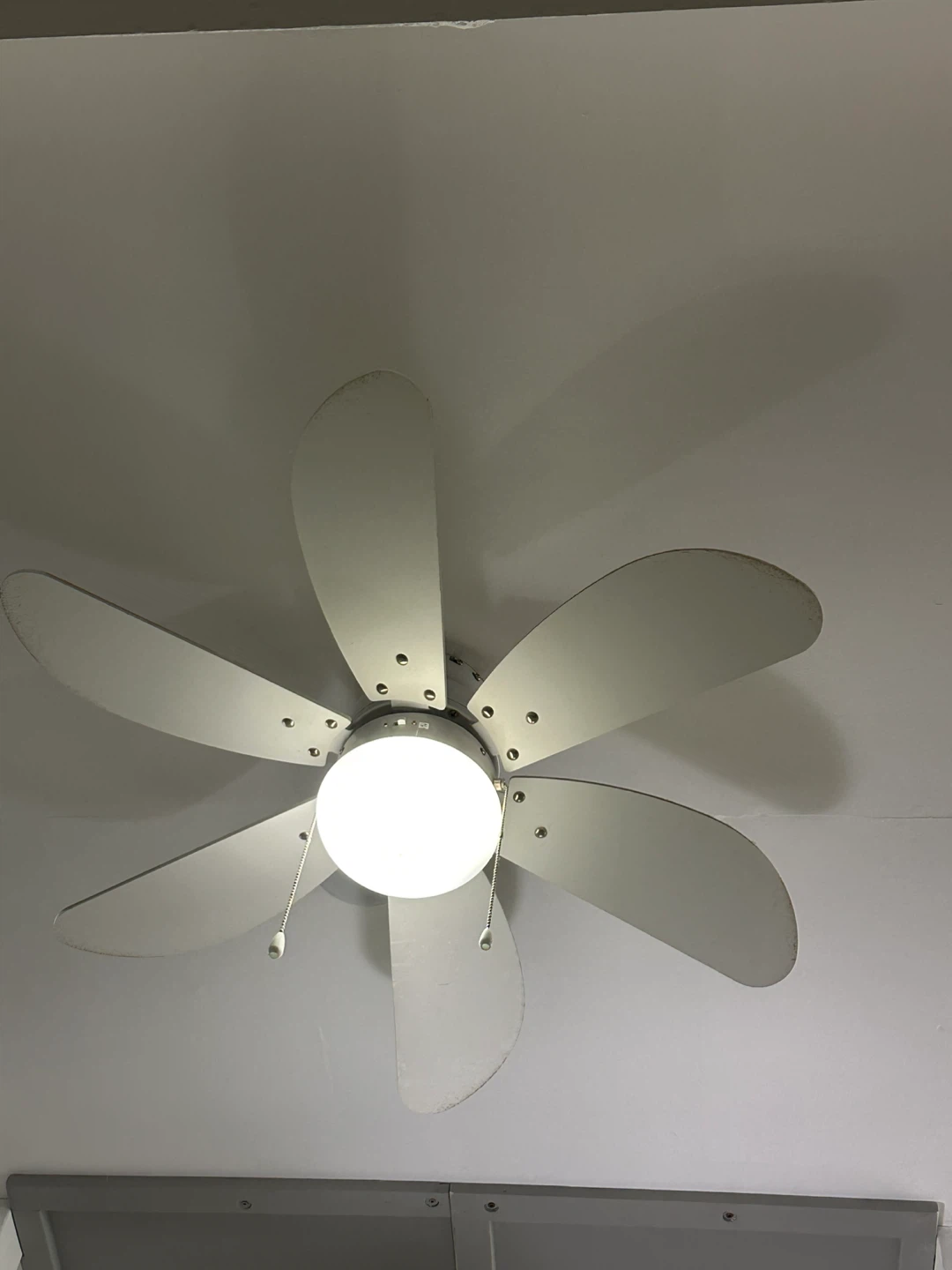 White 6-Blade Ceiling Fan with Light - photo 2
