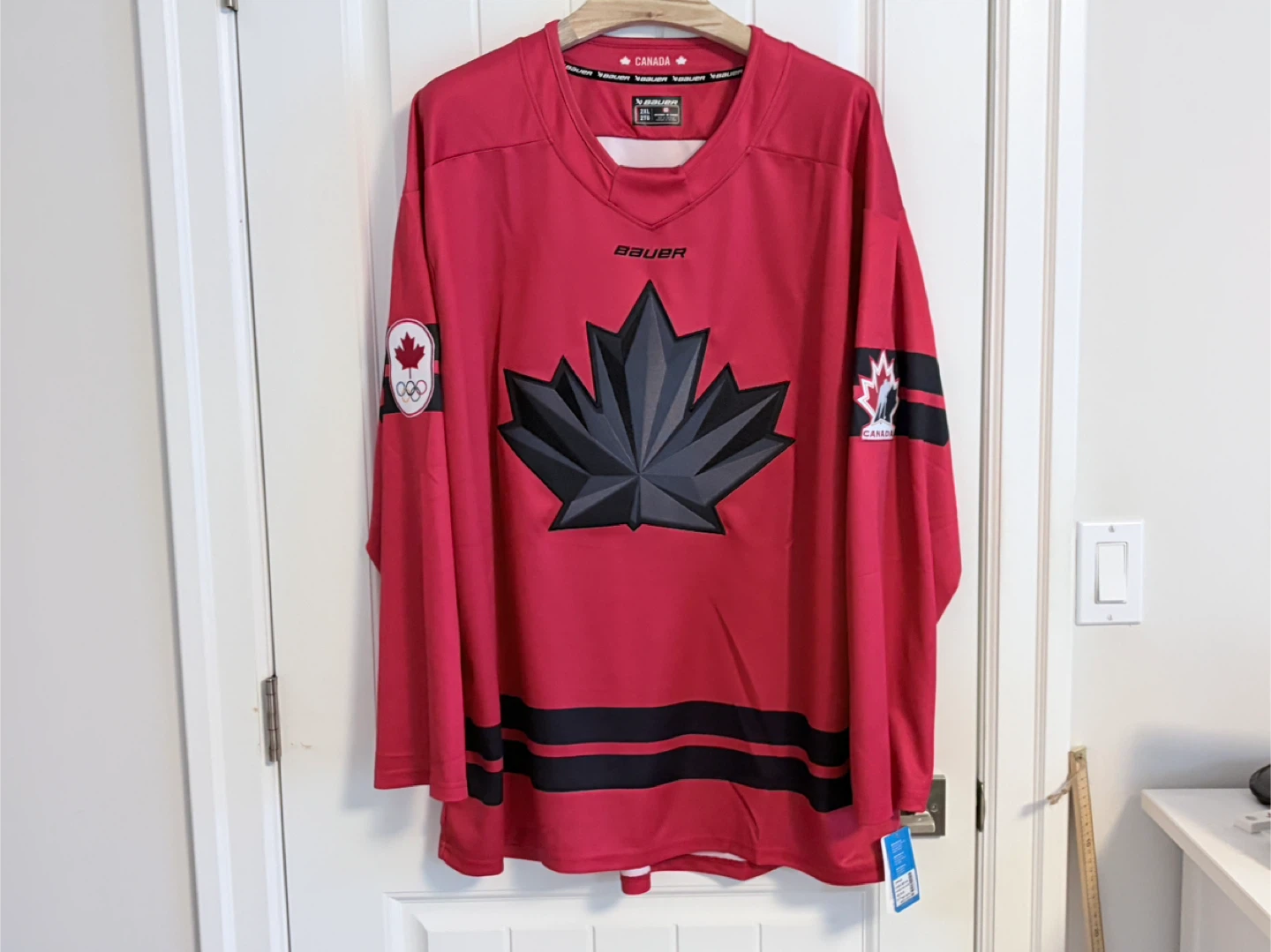 BNWT Authentic Bauer 2026 Olympics Hockey Team Canada Red Jersey