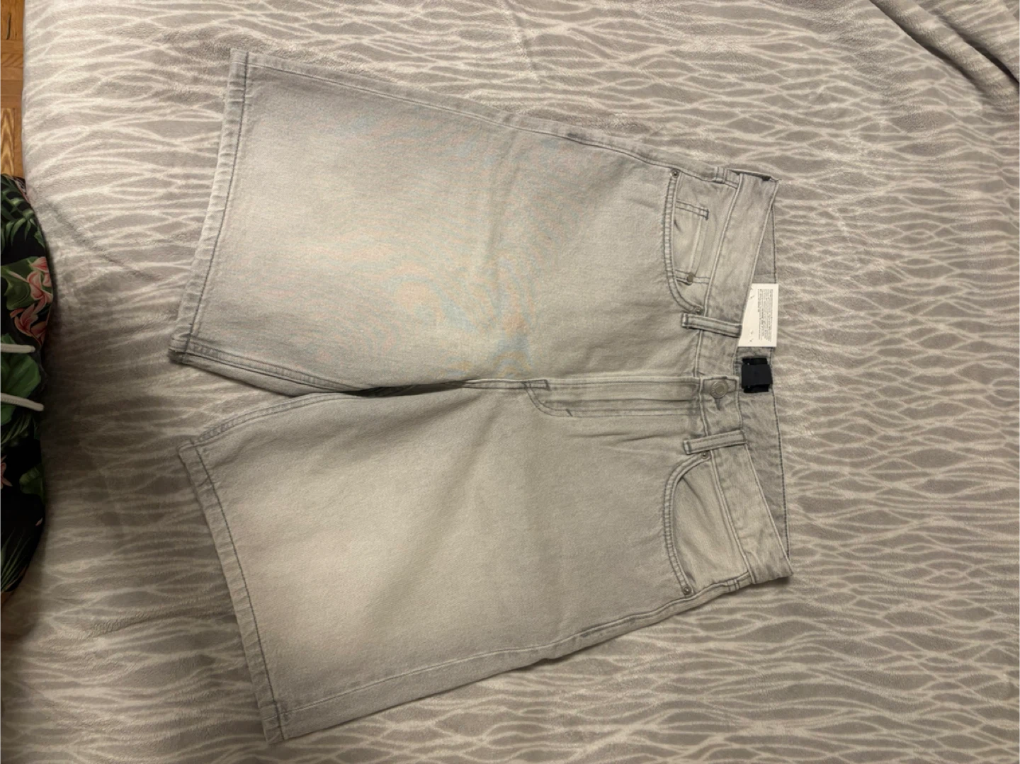H&M Relaxed Fit Knee Length Denim Shorts