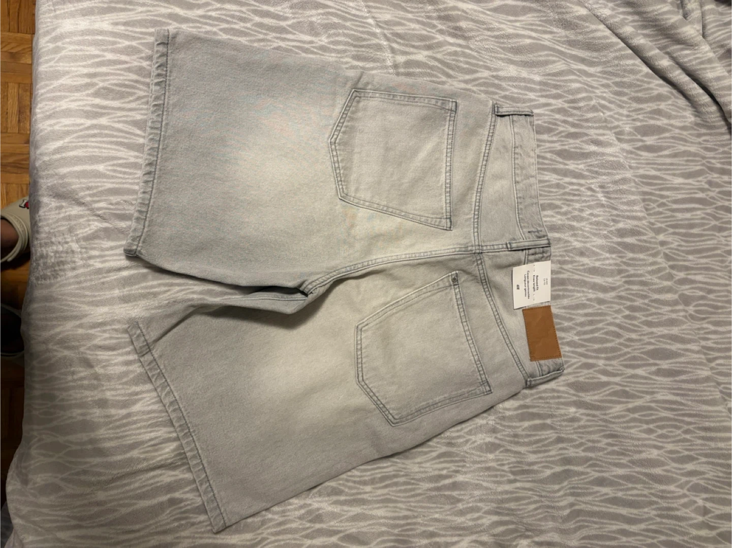 H&M Relaxed Fit Knee Length Denim Shorts - photo 2