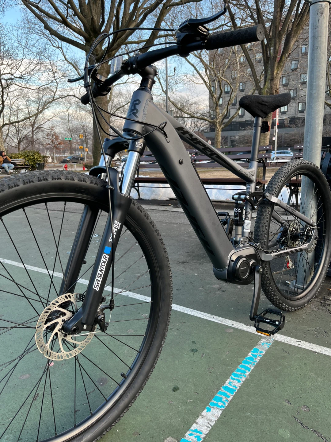 29IN HYPER E-RIDE MOUNTAIN MID-DRIVE MTB-DS E-BIKE-BRAND NEW