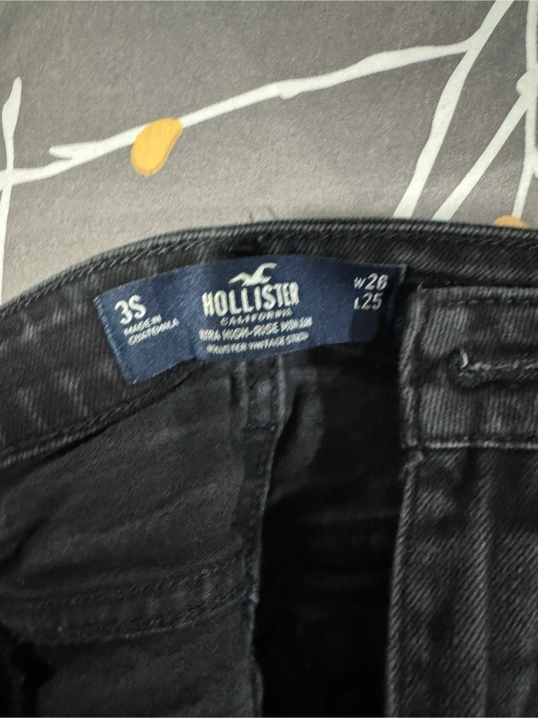 Hollister Ultra High-Rise Jeans - photo 2