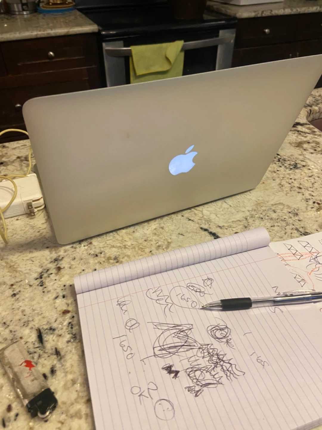 Rest Apple MacBook