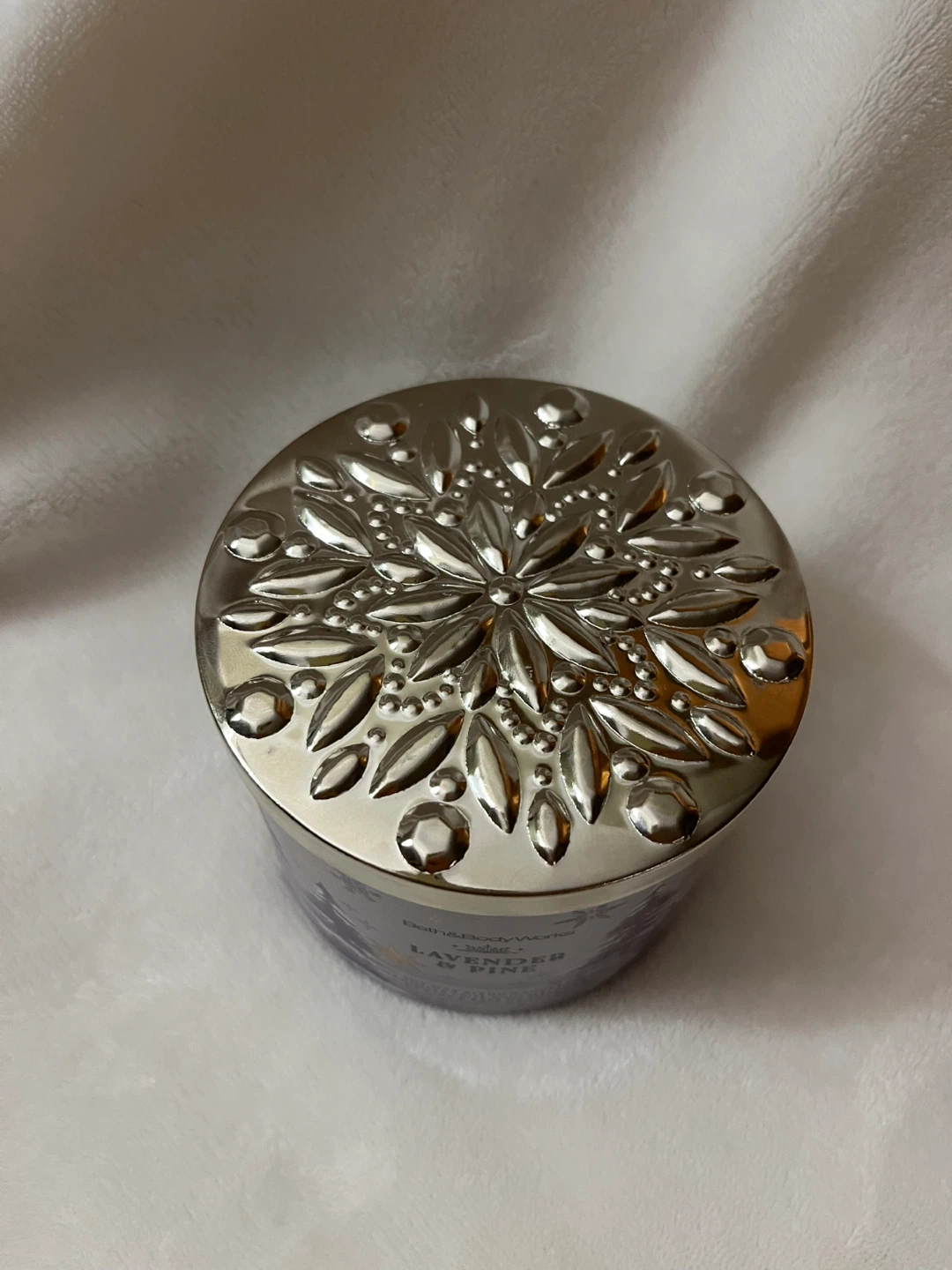 Bath & Body Works Lavender & Pine 3-Wick Candle - photo 2