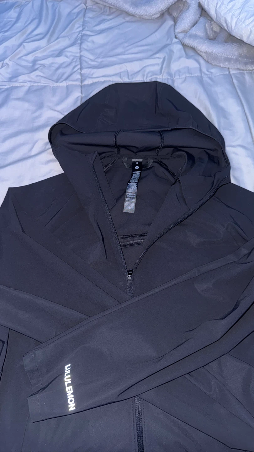 Black lululemon