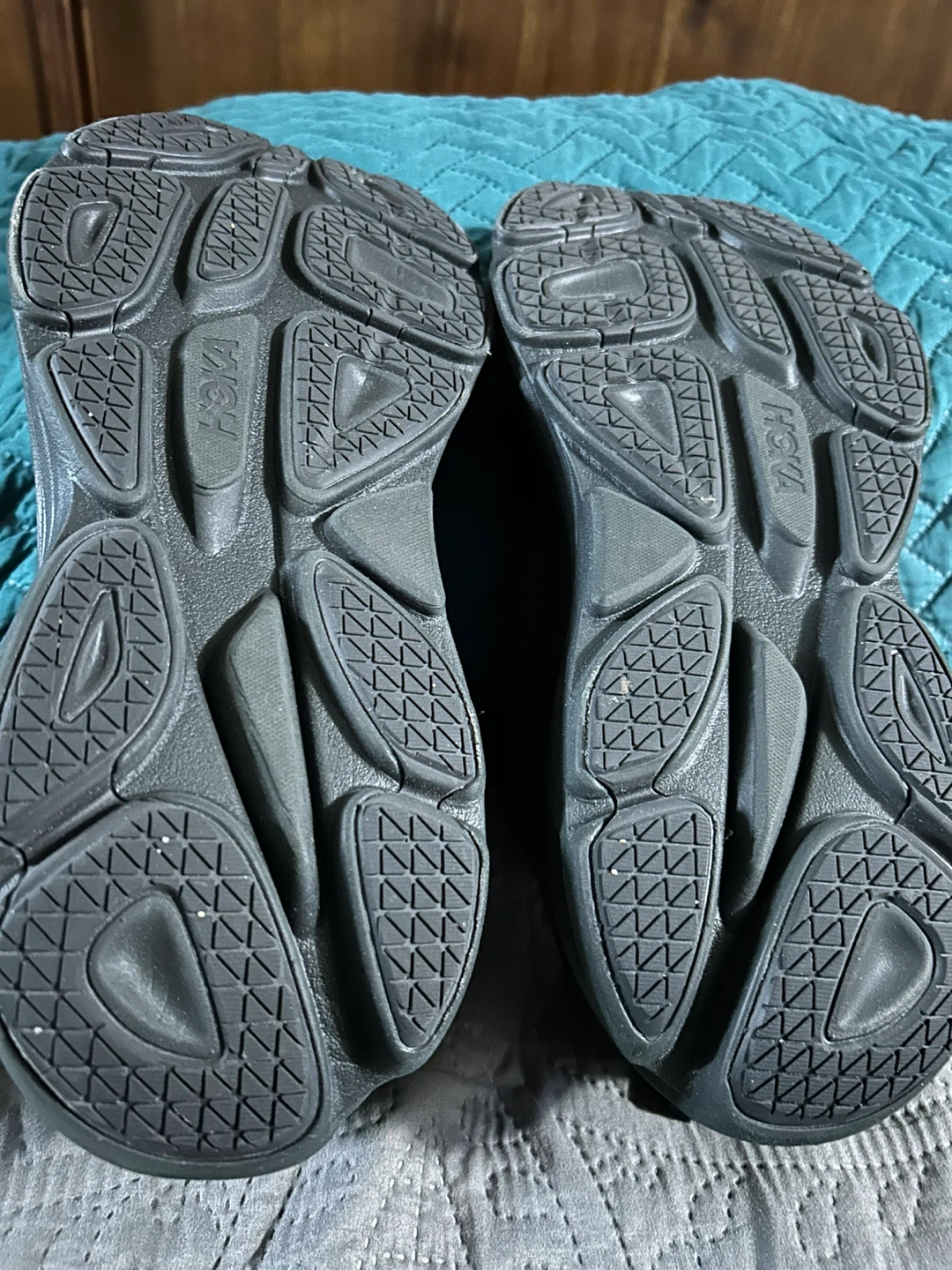 Men’s HOKA Bondi 8 Triple Black Sz 12 (Wide 4E) - photo 4