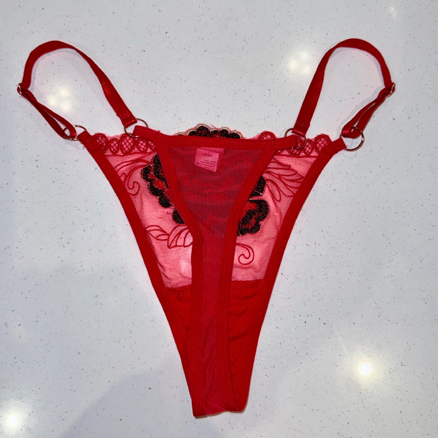 NEW Mesh Embroidered Red Thong - Medium - photo 5