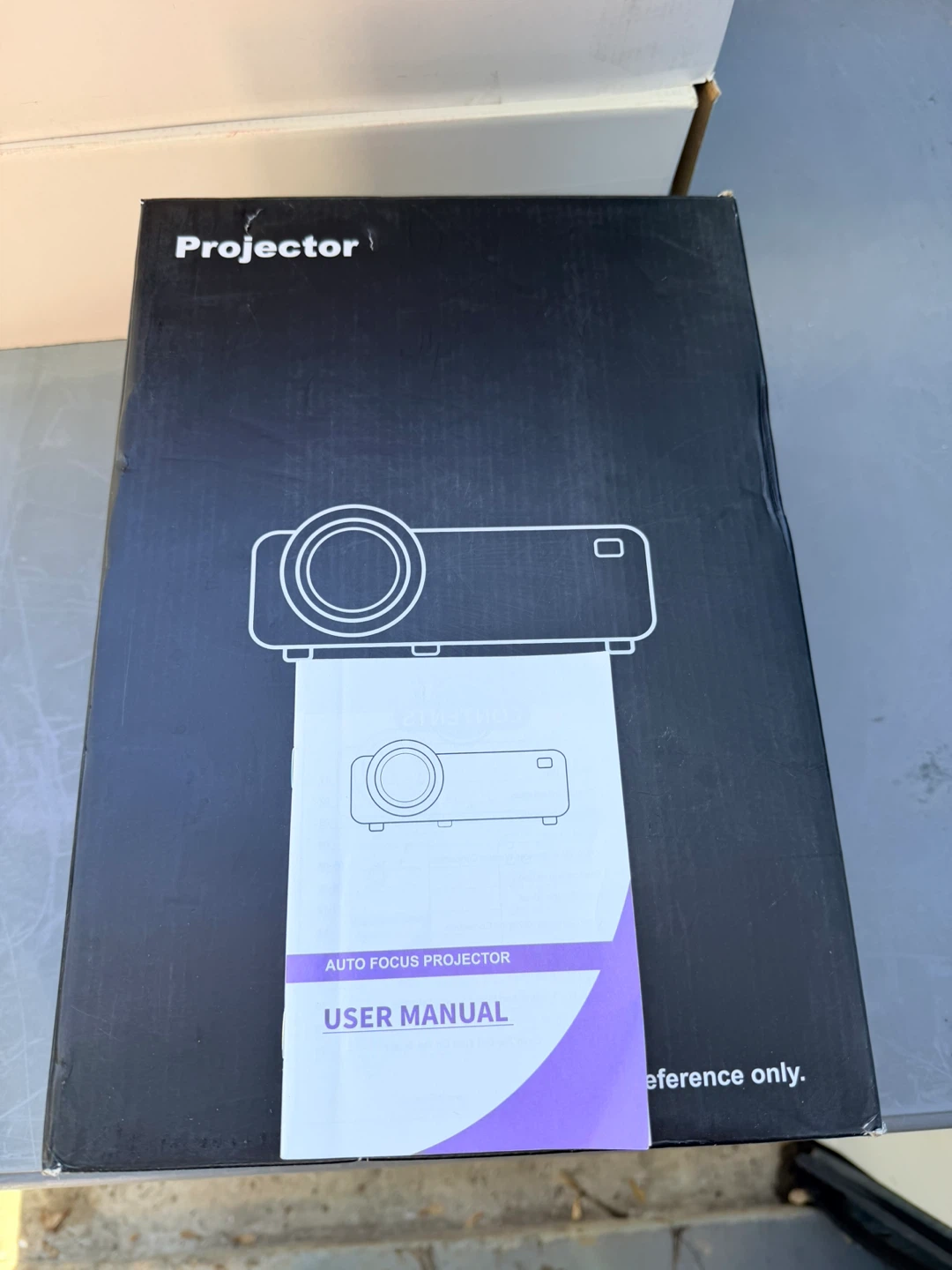 Auto Focus Projector