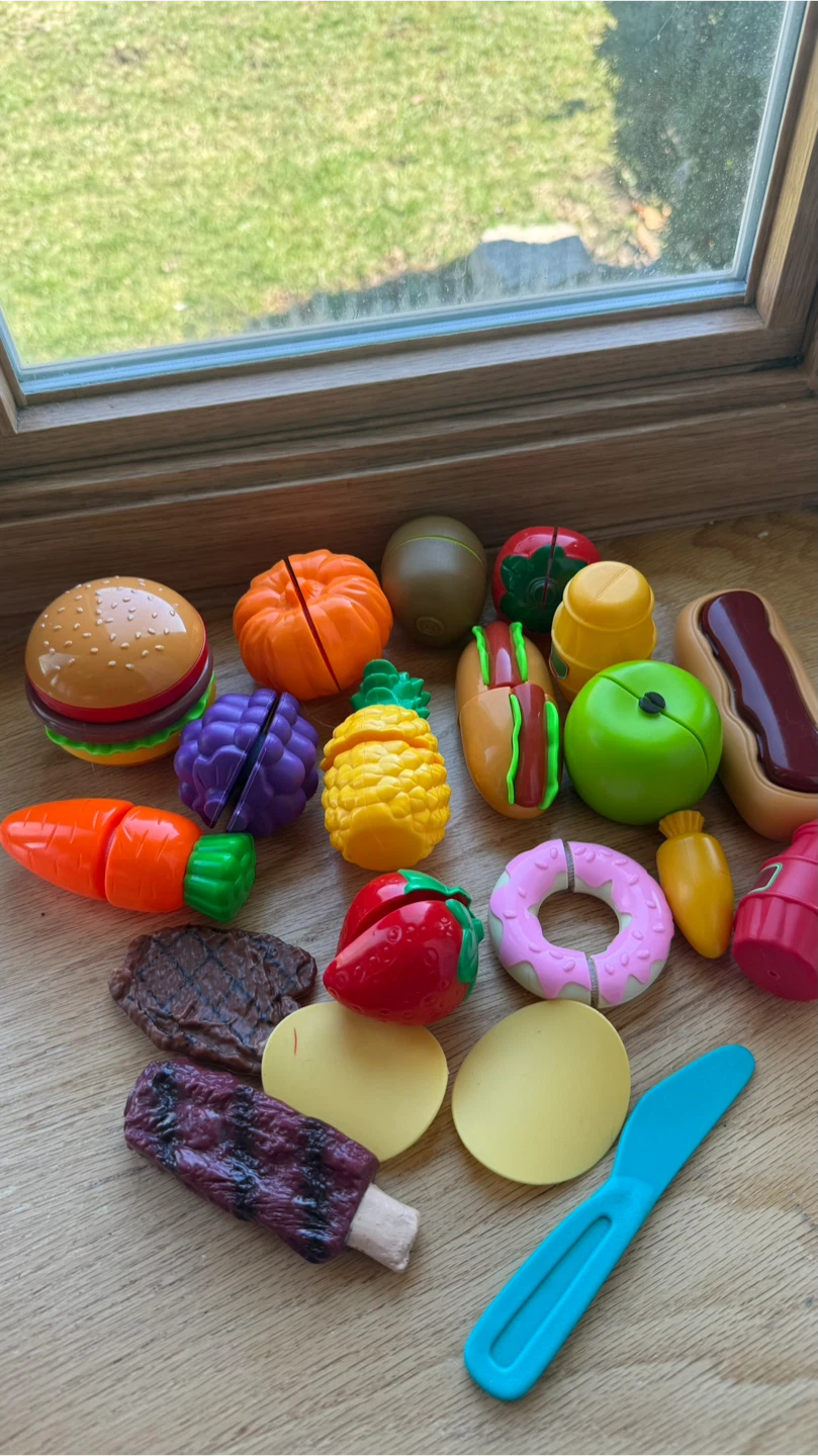 Play Food Cutting Set Ask $5 Che more pictures - photo 5