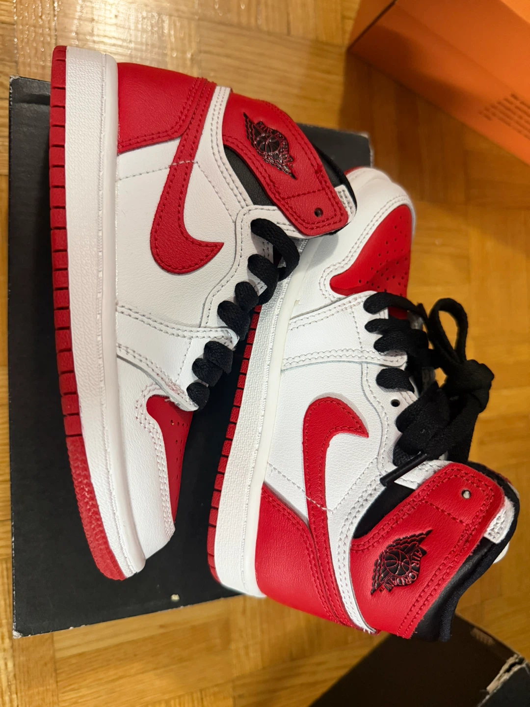Jordan 1 Retro High OG (PS) 12c White/University Red-Black
