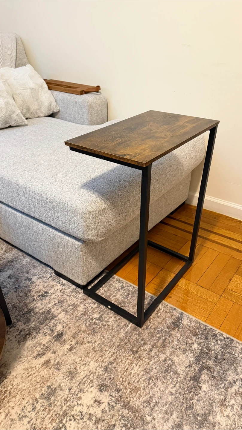 C-Shaped Side Table - photo 2