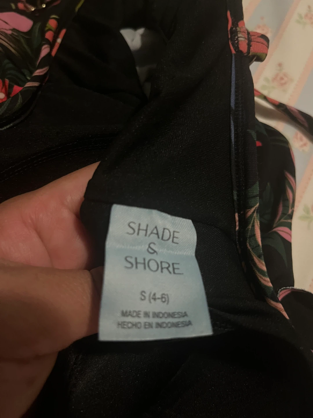 Shade & Shore Floral Ruffle Swim Top Size S (4-6)