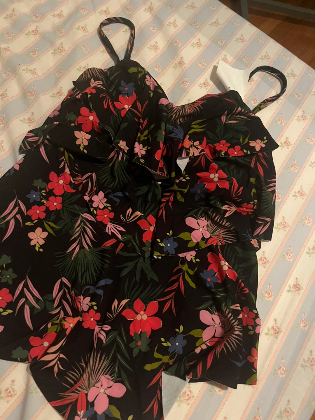 Shade & Shore Floral Ruffle Swim Top Size S (4-6) - photo 3