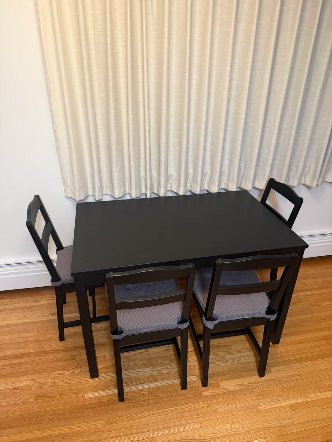 Black Dining Table with 4 Chairs - photo 3