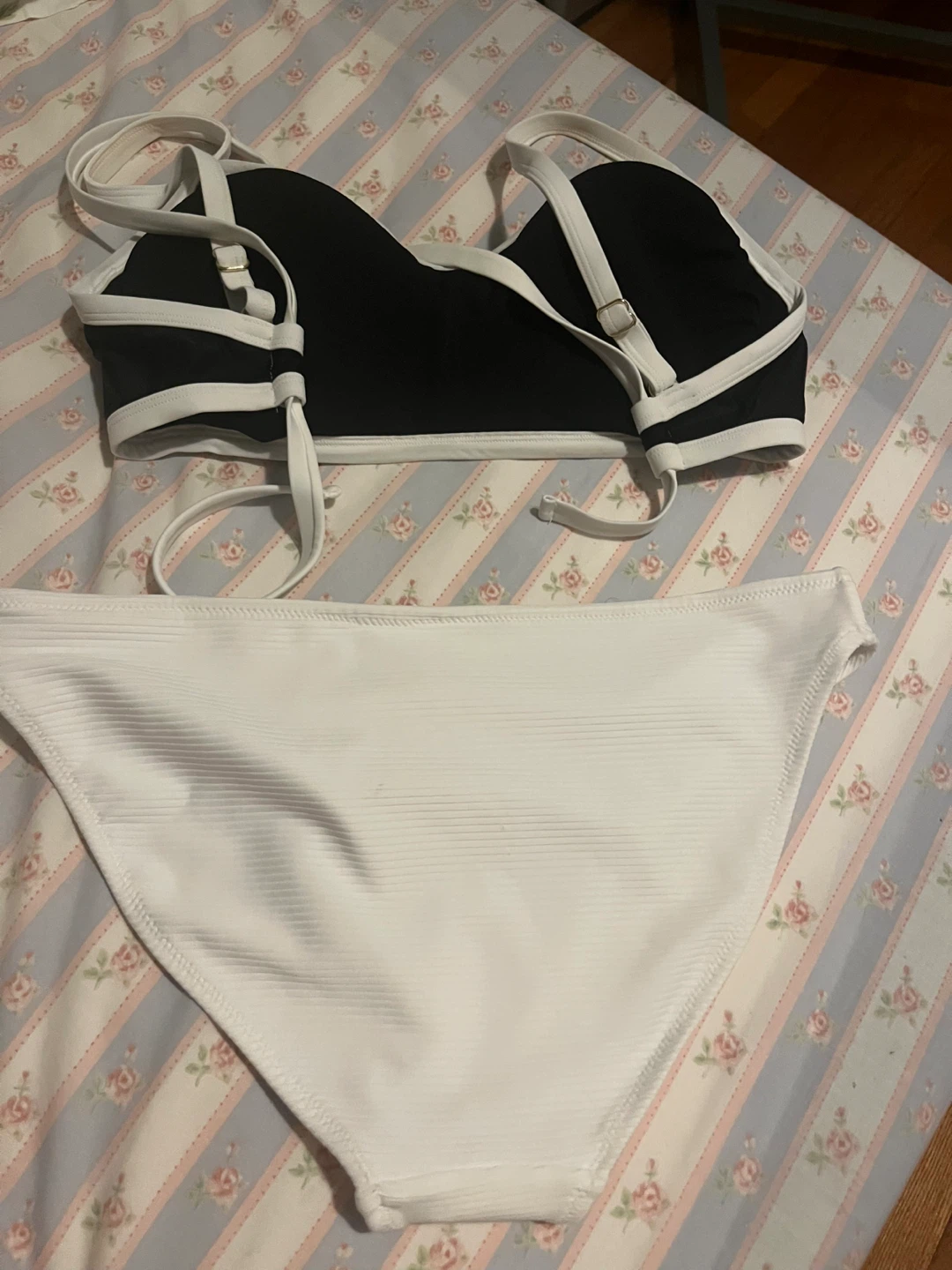 H&M Black and White Bikini Set - photo 3