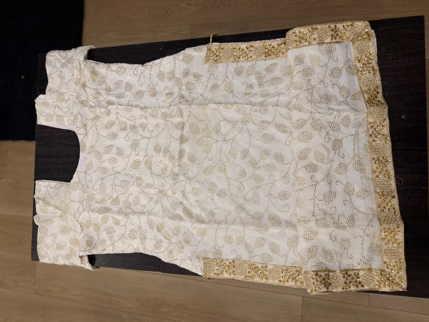 White & Gold Embroidered Kurti with Salwar, Palazzo and Dupatta - photo 4