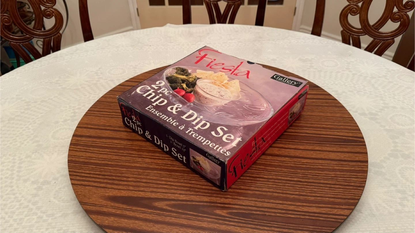 Fiesta 2 pc Chip & Dip Set Glass