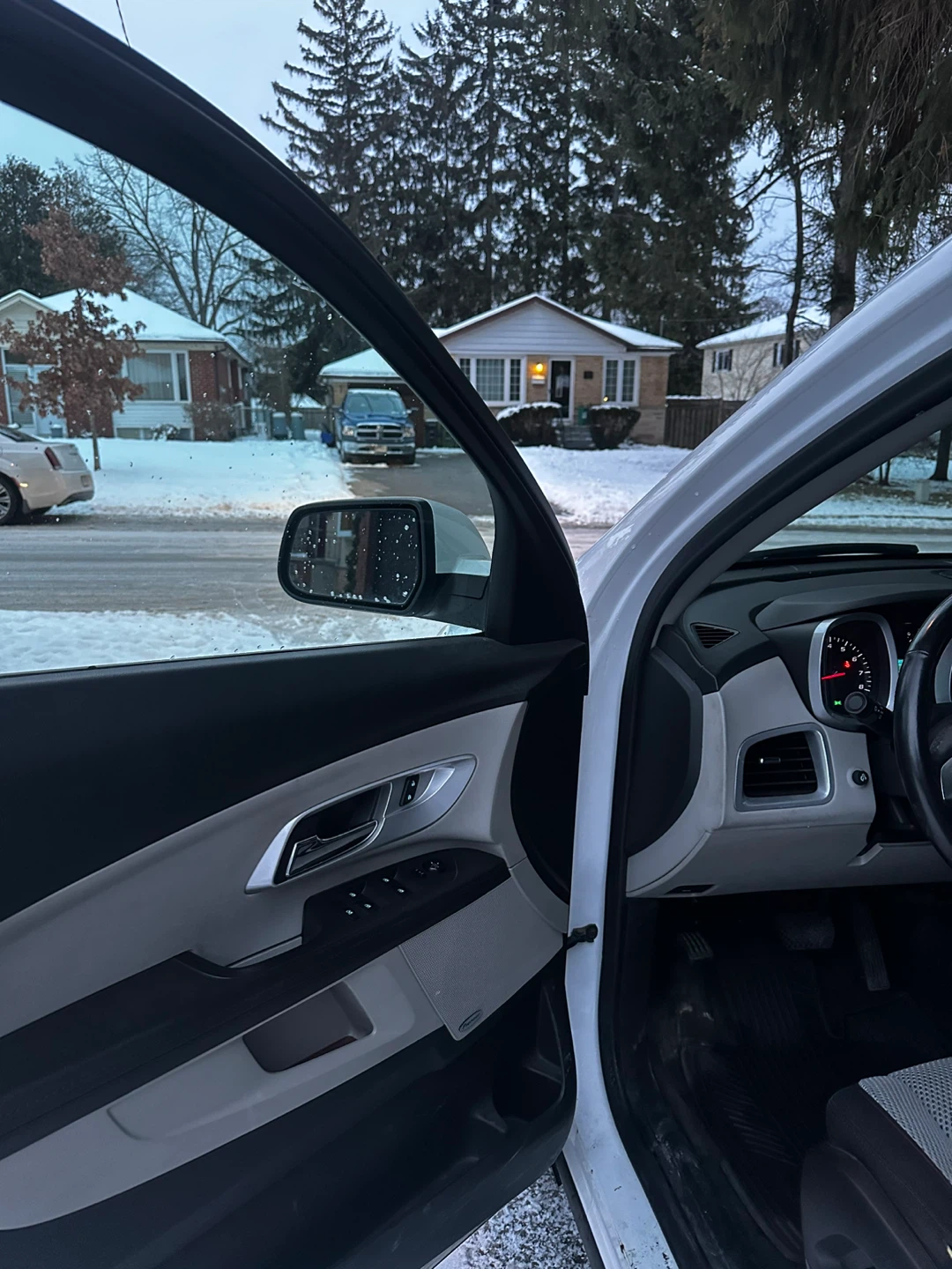 2016 Chevrolet Equinox LT - photo 4