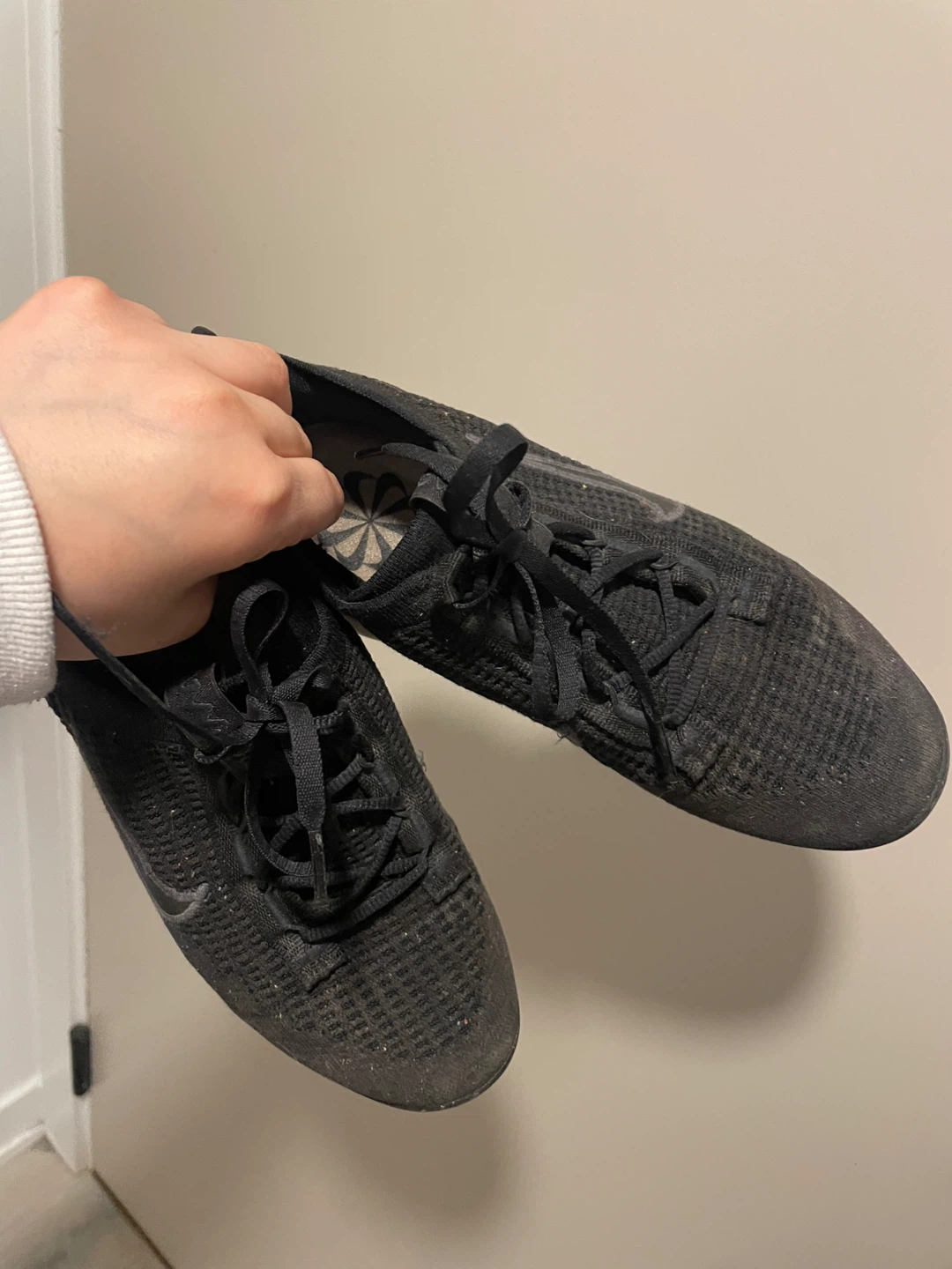 Nike Air VaporMax Flyknit Shoes - photo 4
