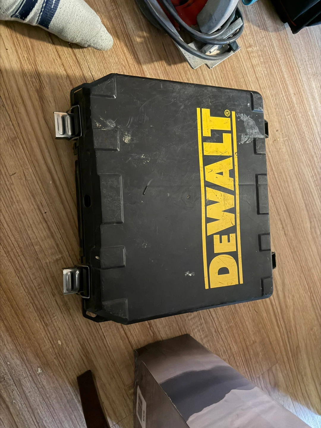 DEWALT Jigsaw with Case and Blades - photo 2