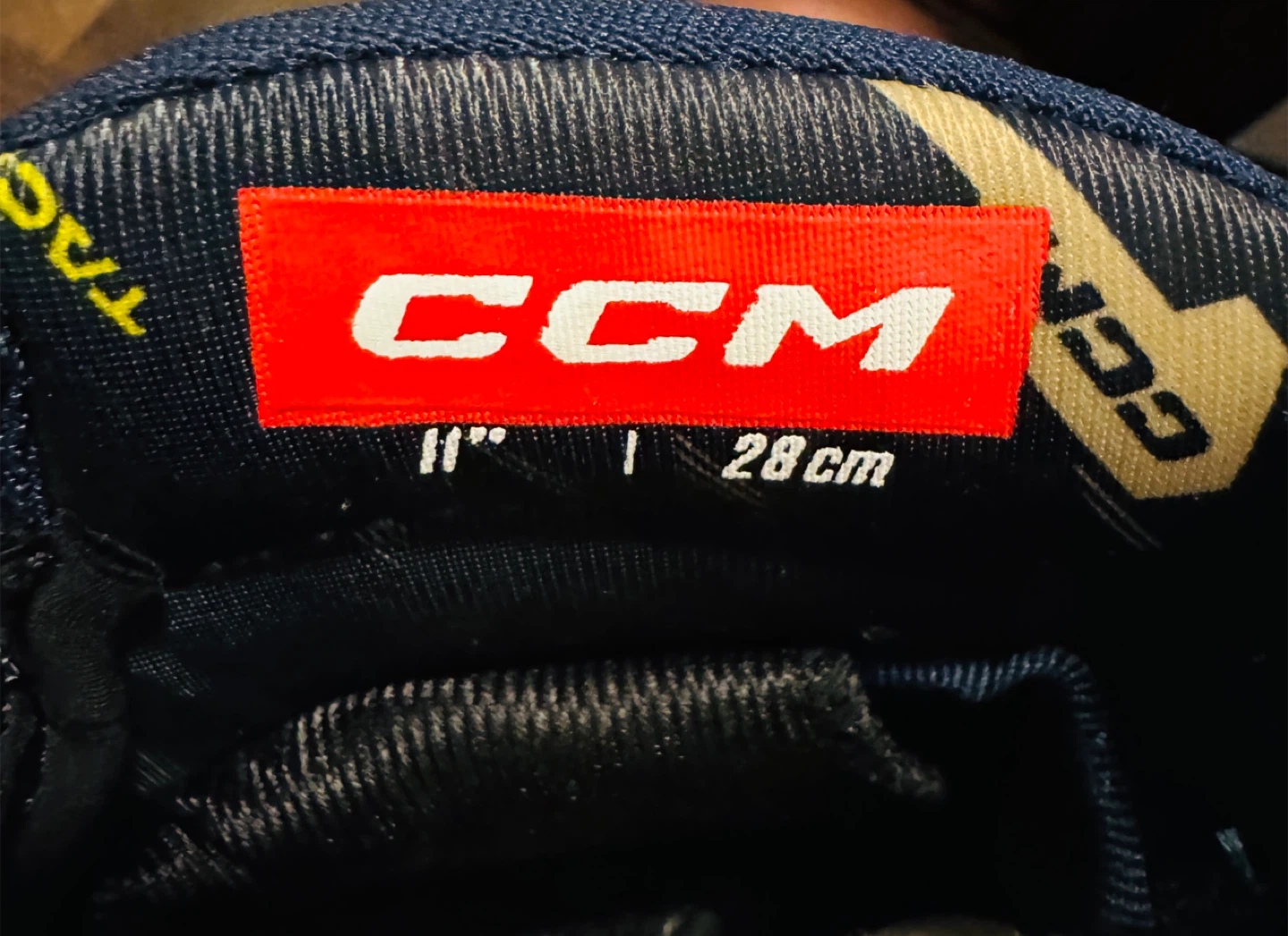 CCM AS 580 Hockey Gloves - 11" / 28cm - photo 4