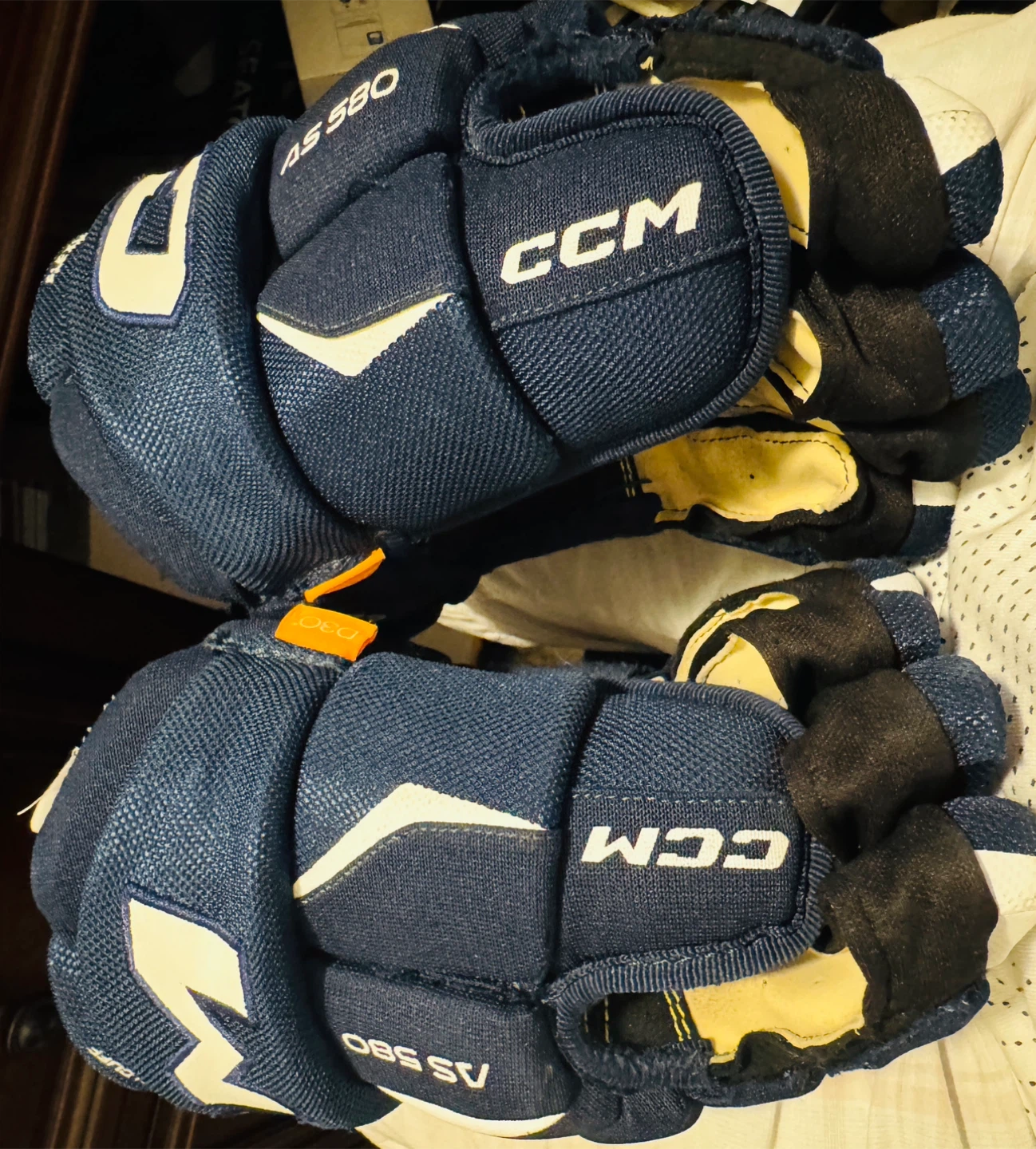 CCM AS 580 Hockey Gloves - 11" / 28cm