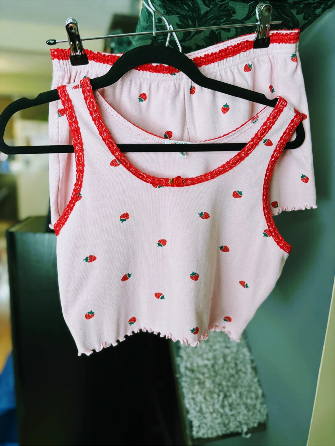Just Chillin' Strawberry Pyjama Set - photo 5