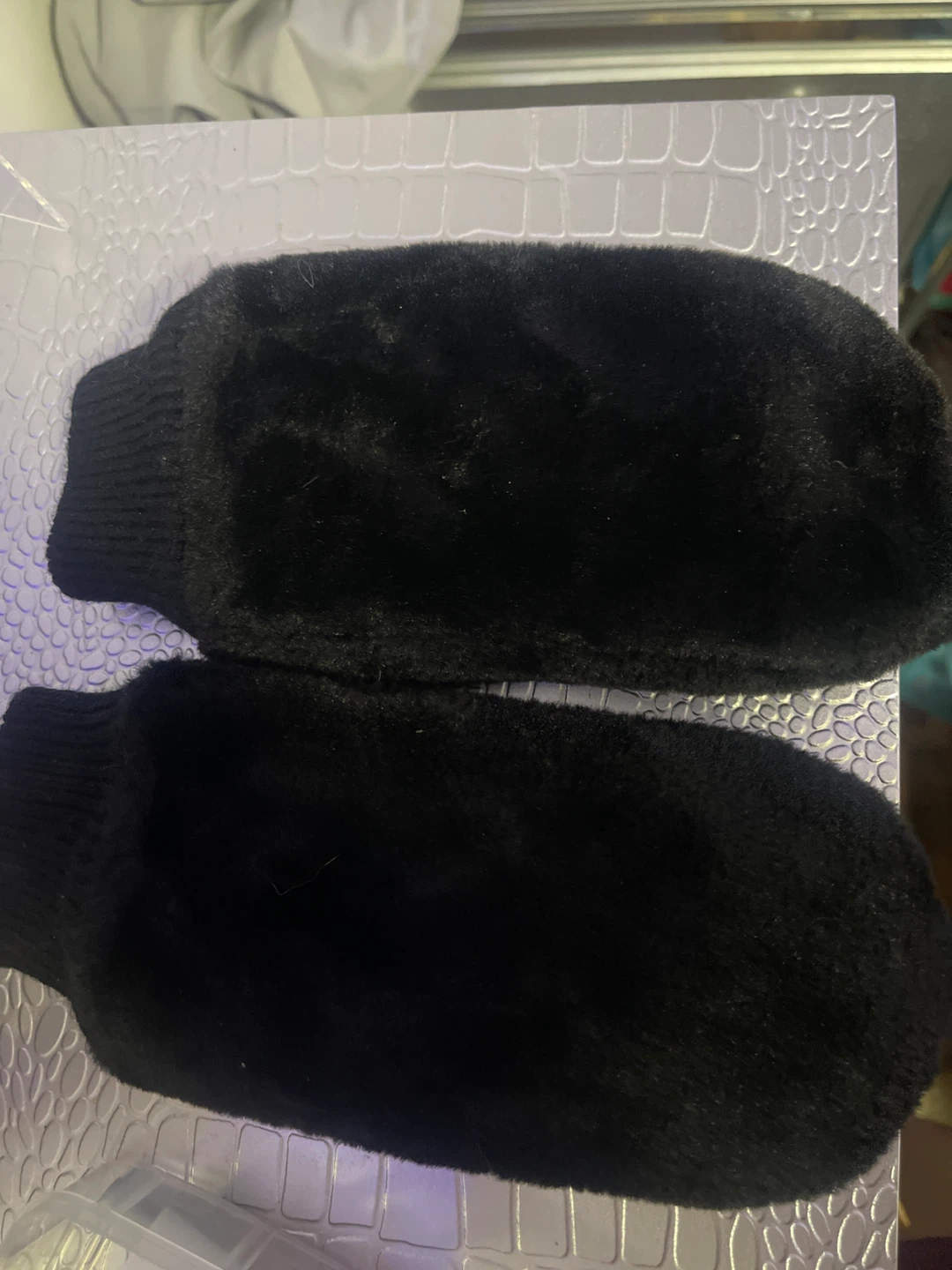 Pair of Black Mitts