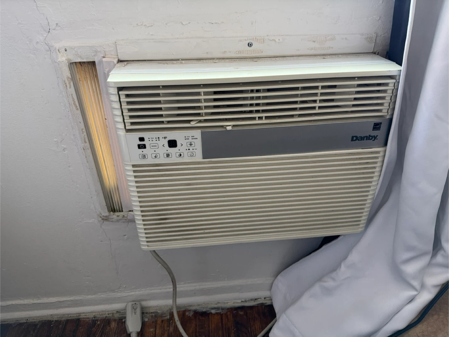 Danby Room Air Conditioner DAC1203EWDB - photo 2