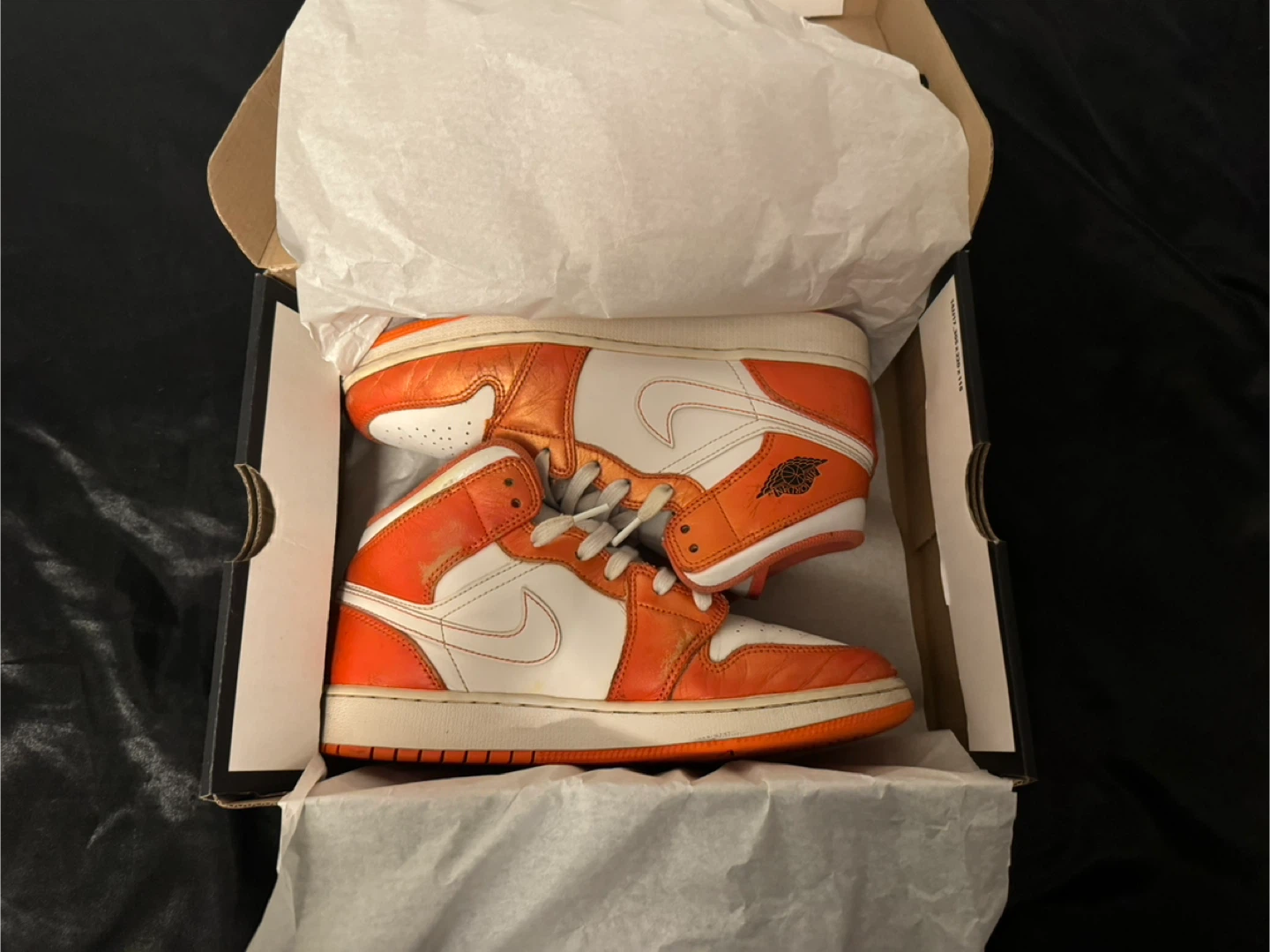 Nike Air Jordan 1 Mid Orange White