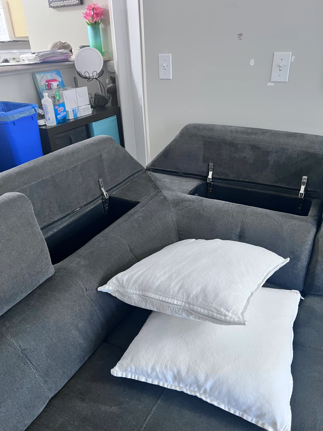 Sectional sofa with double sleeper and storage and usb - photo 4