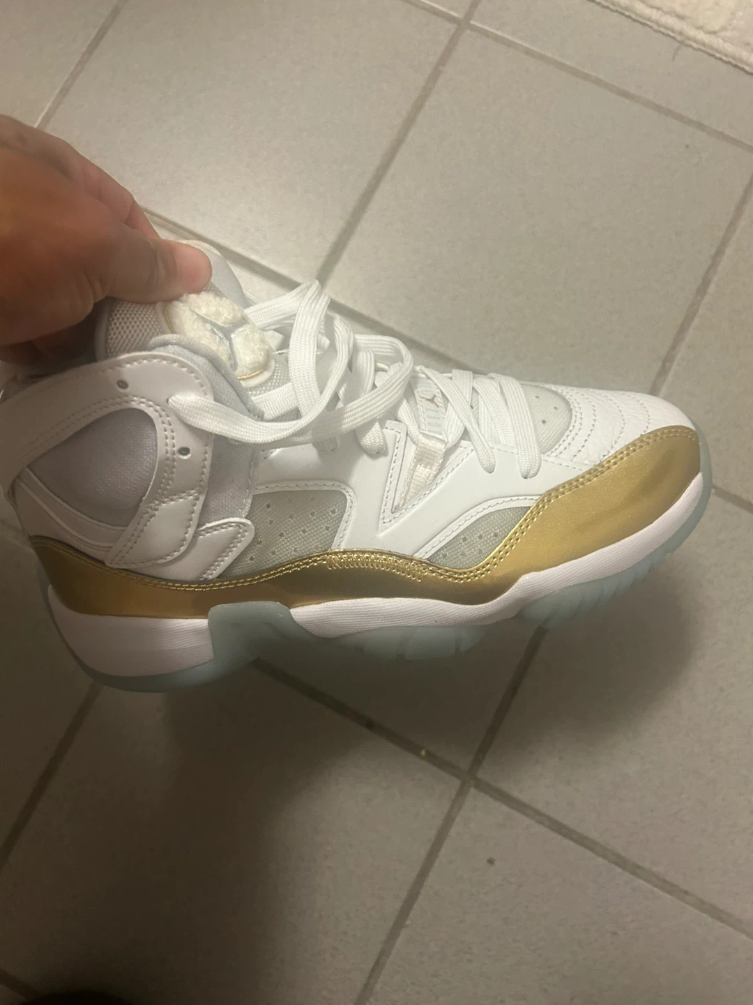 Air Jordan 11 CMFT Low Shoes - photo 2