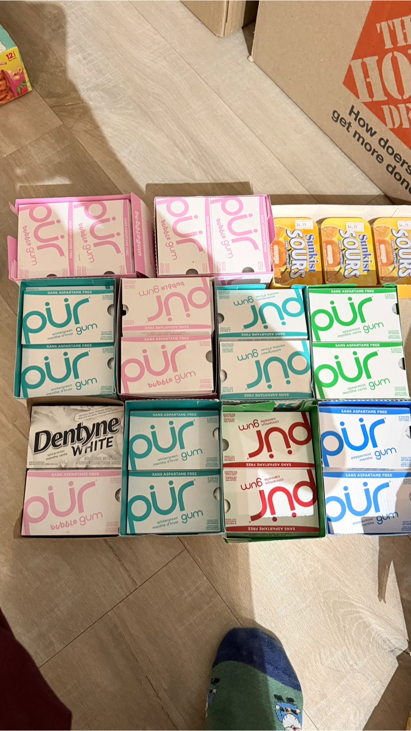 Pür Gum - Assorted Flavours & Dentyne White Spearmint