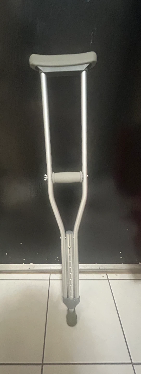 Adjustable Aluminum Crutches (Pair) - photo 2