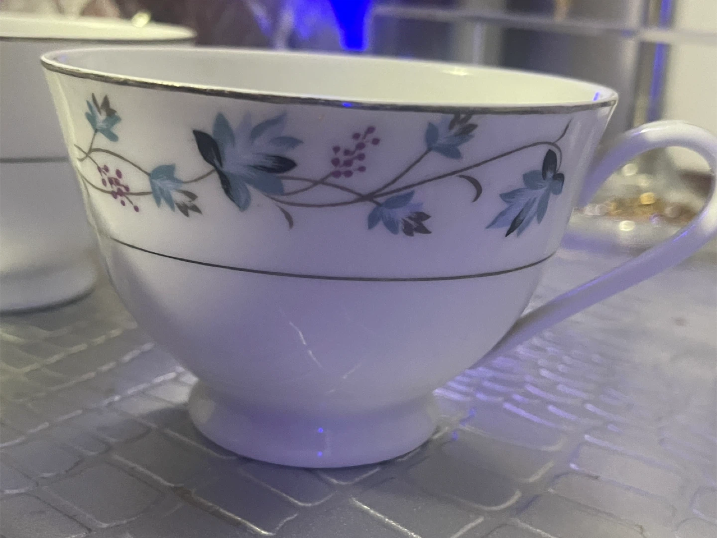 Set of 3 Vintage Floral Teacups - photo 2