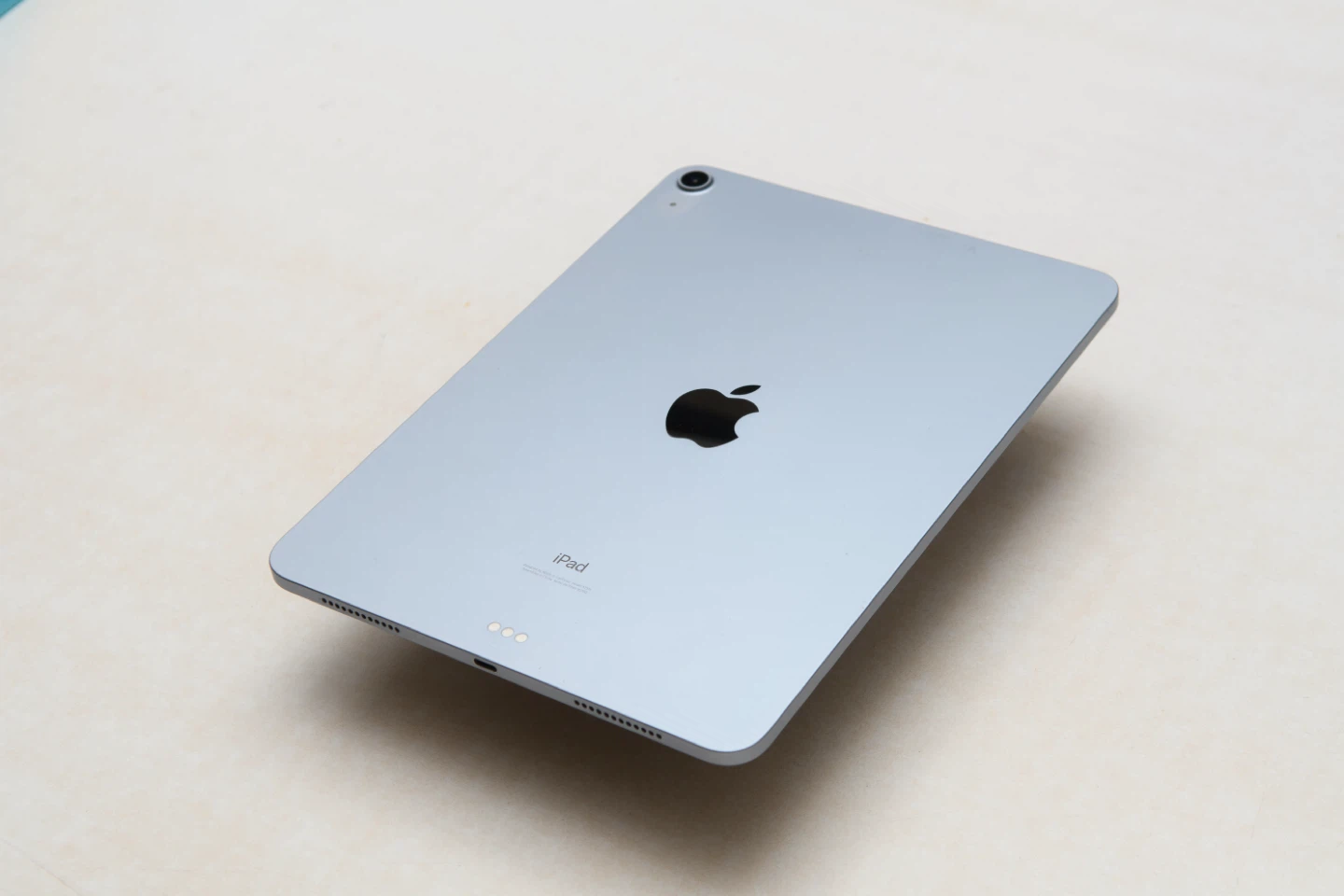 Apple iPad Air 4th Generation - 64 GB