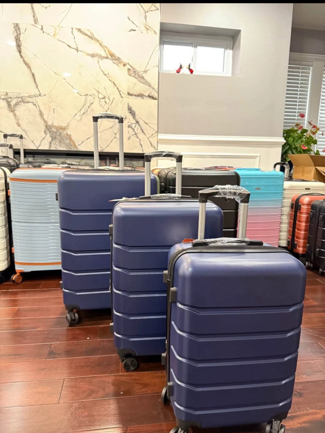 Blue expandable Luggage Set (3-Piece)