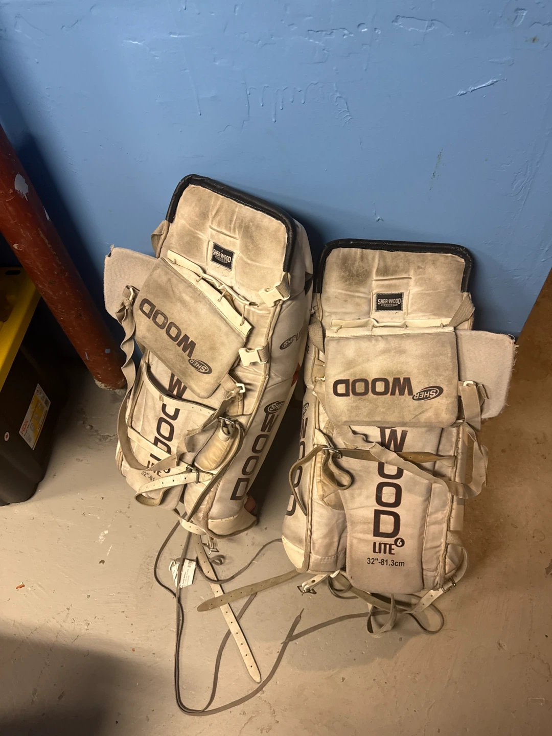 CCM & Sherwood Goalie Leg Pads - photo 2