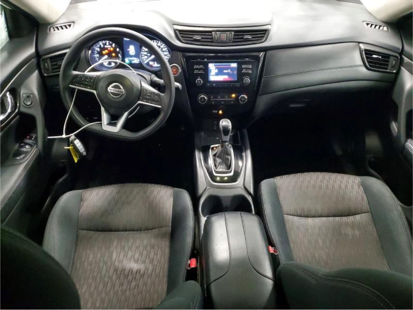 White Nissan Rogue SV AWD SUV - photo 5