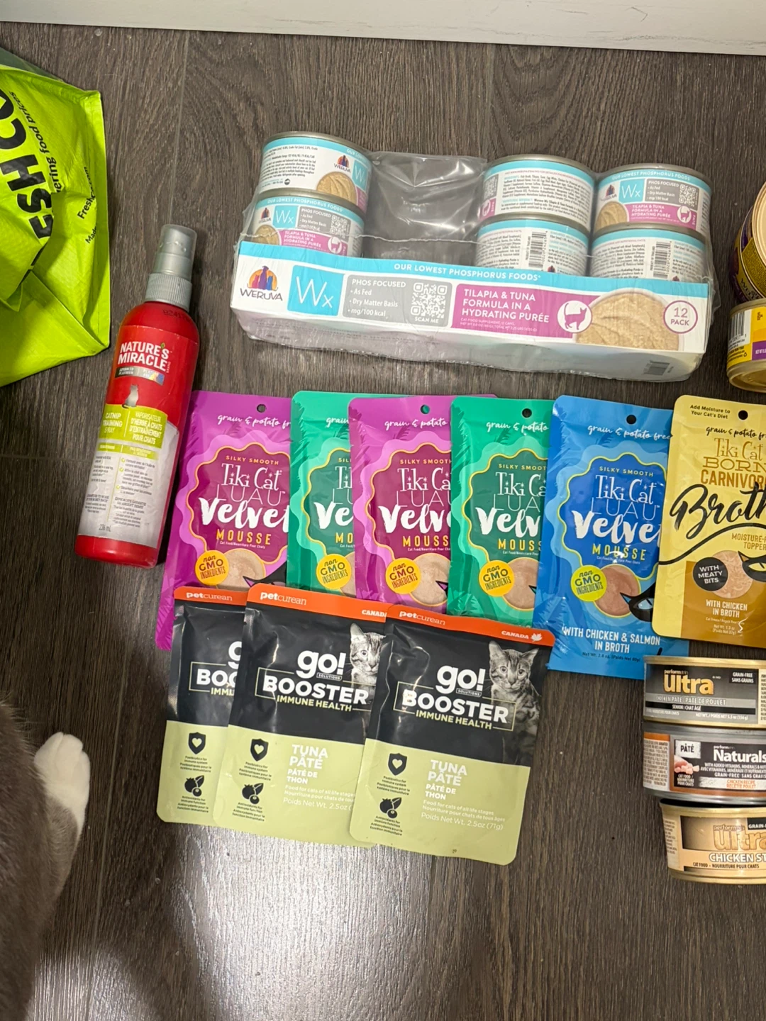 Assorted Wet Cat Food & Supplements - photo 2