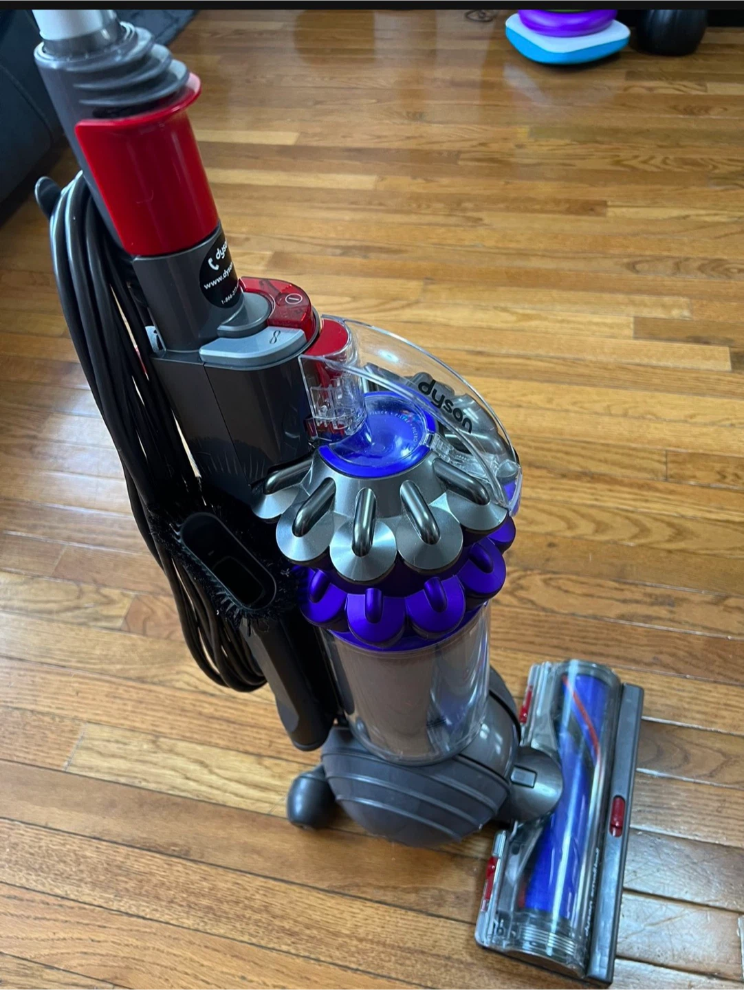 Dyson Small Ball Upright Vacuum Cleaner - photo 4