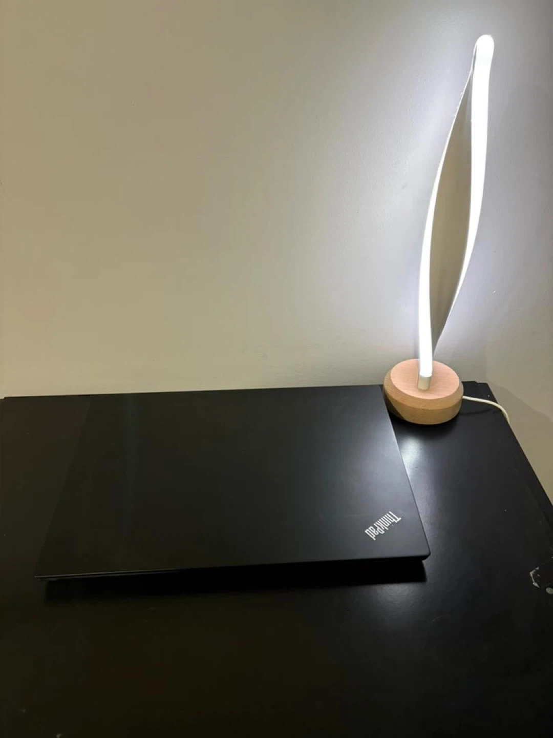Lenovo Thinkpad 2019 like new - photo 4